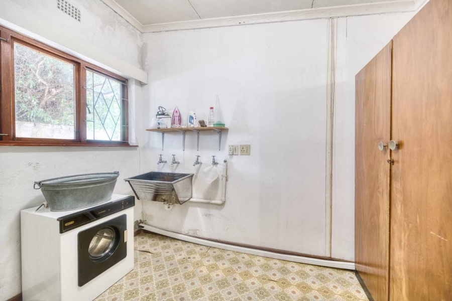 4 Bedroom Property for Sale in Westcliff Western Cape